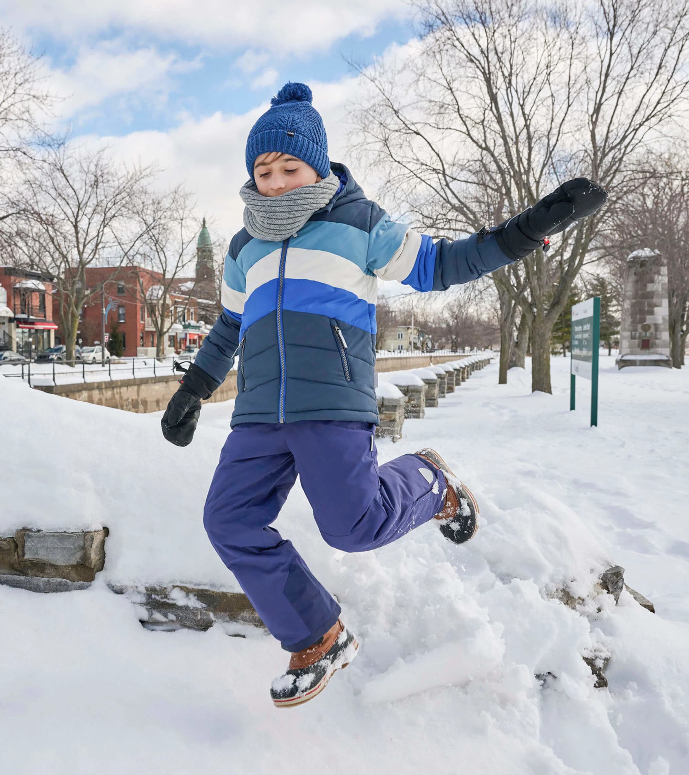 Black & Blue Kids Puffer Jacket - Image 4