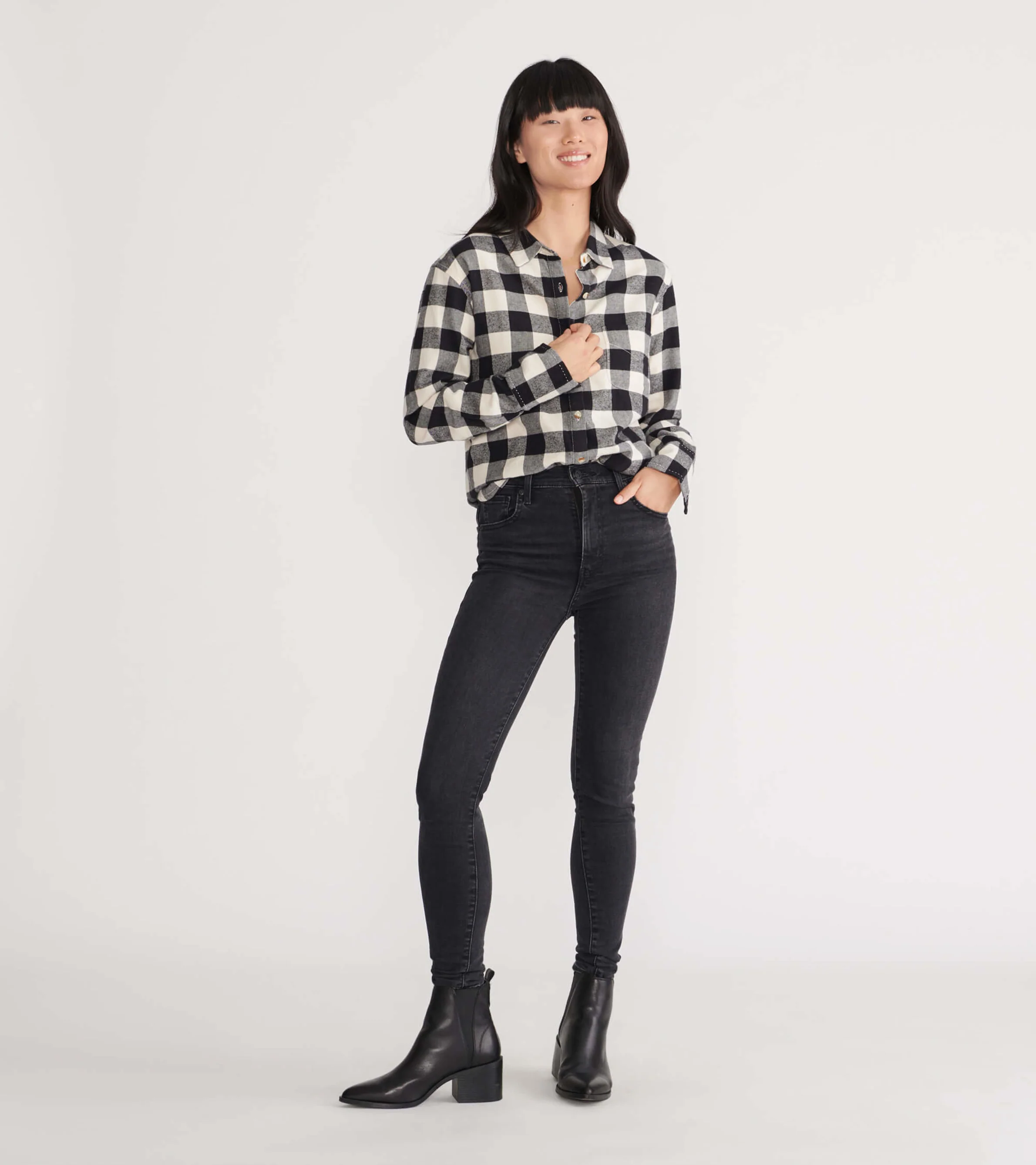 Black Plaid Women's Heritage Flannel Shirt - Image 4