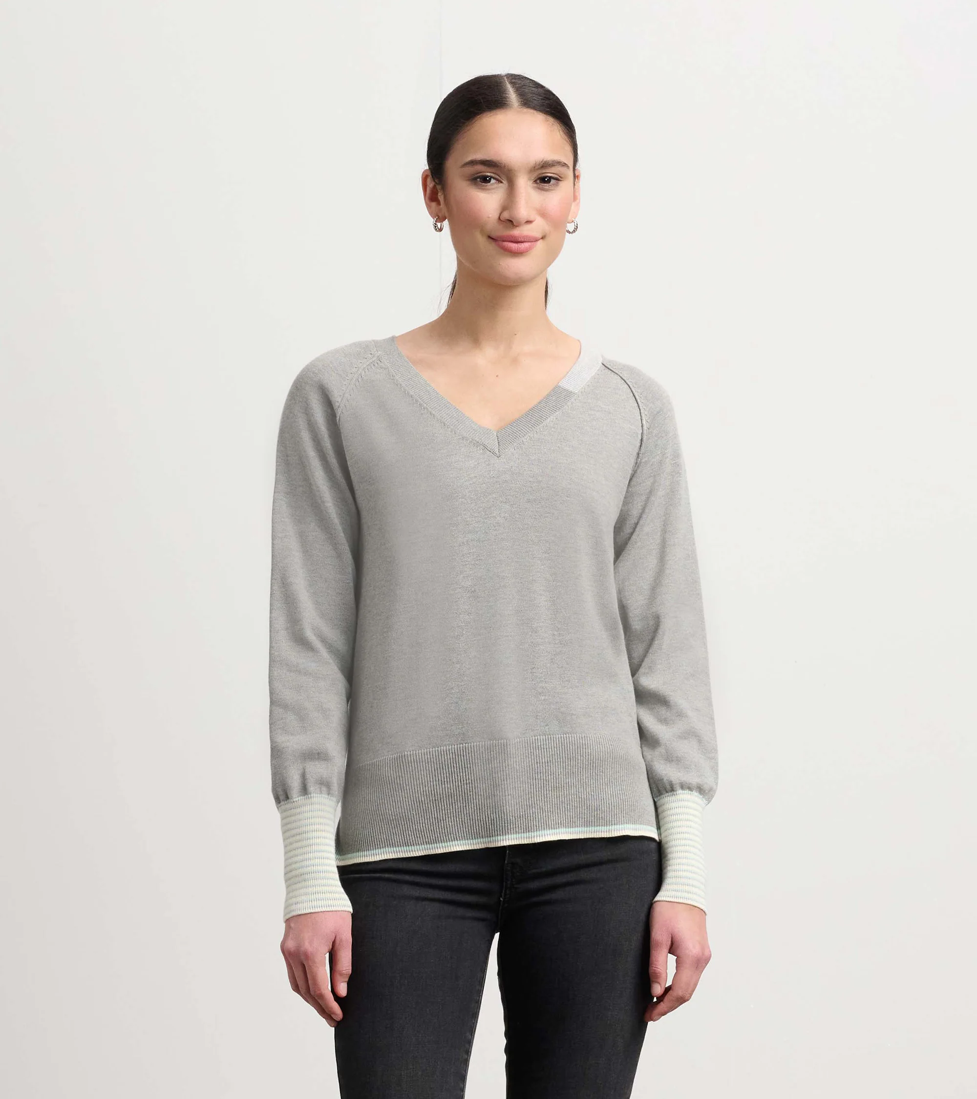 Cary V-Neck Sweater - Charcoal Melange