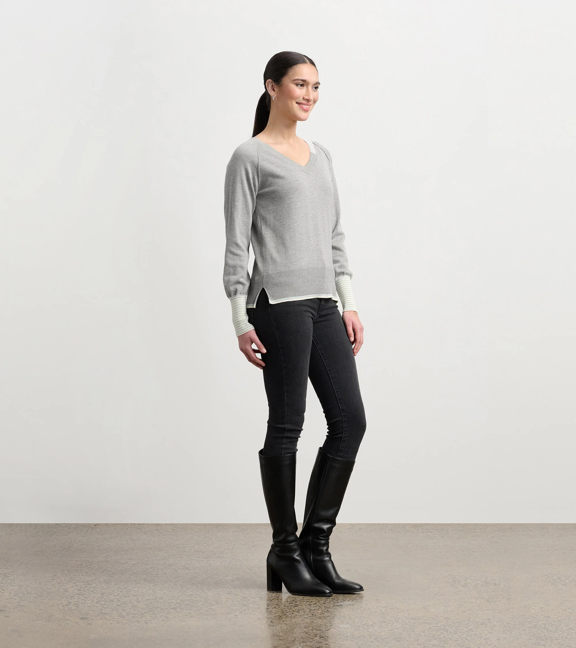 Cary V-Neck Sweater - Charcoal Melange - Image 3