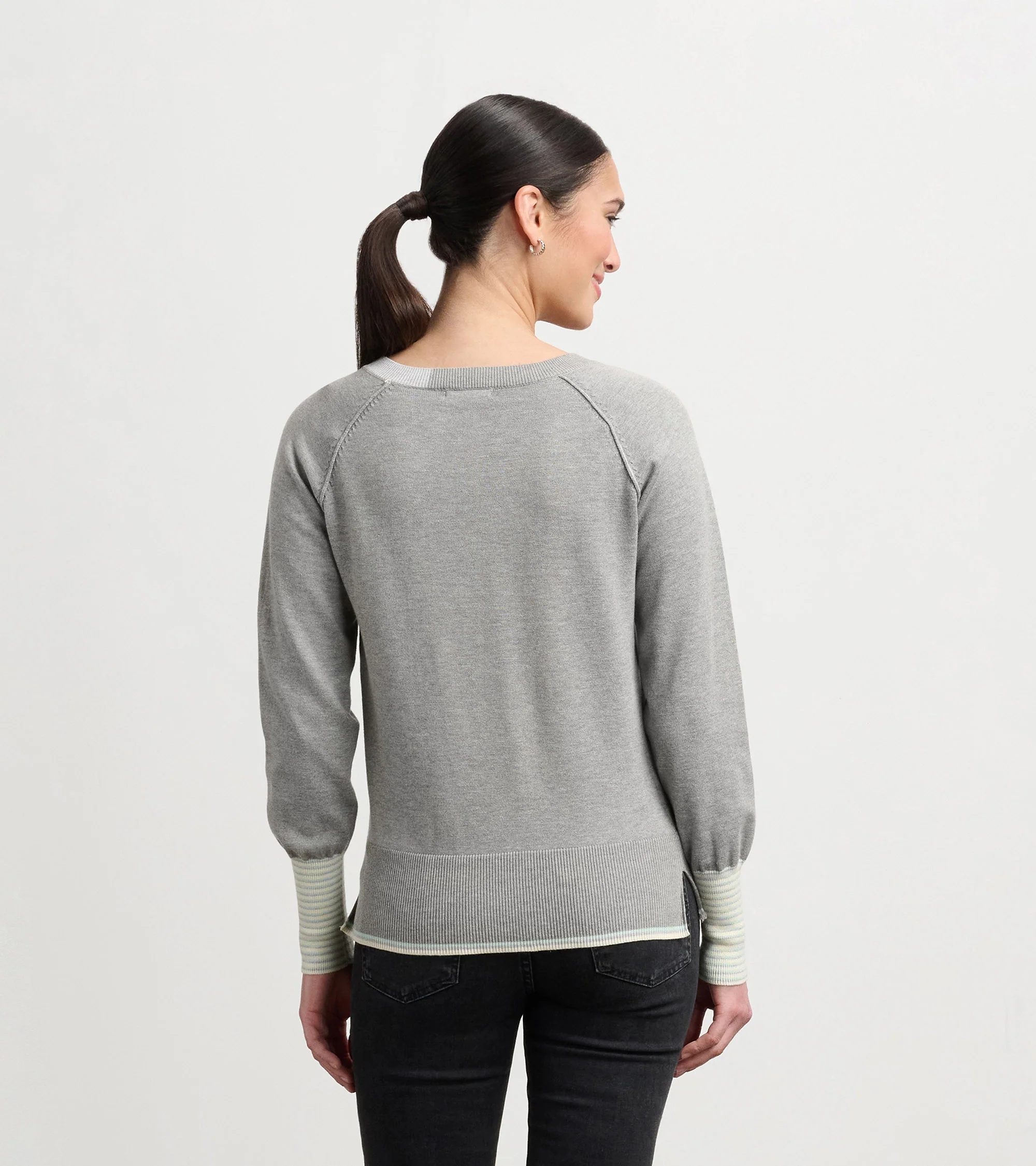 Cary V-Neck Sweater - Charcoal Melange - Image 4
