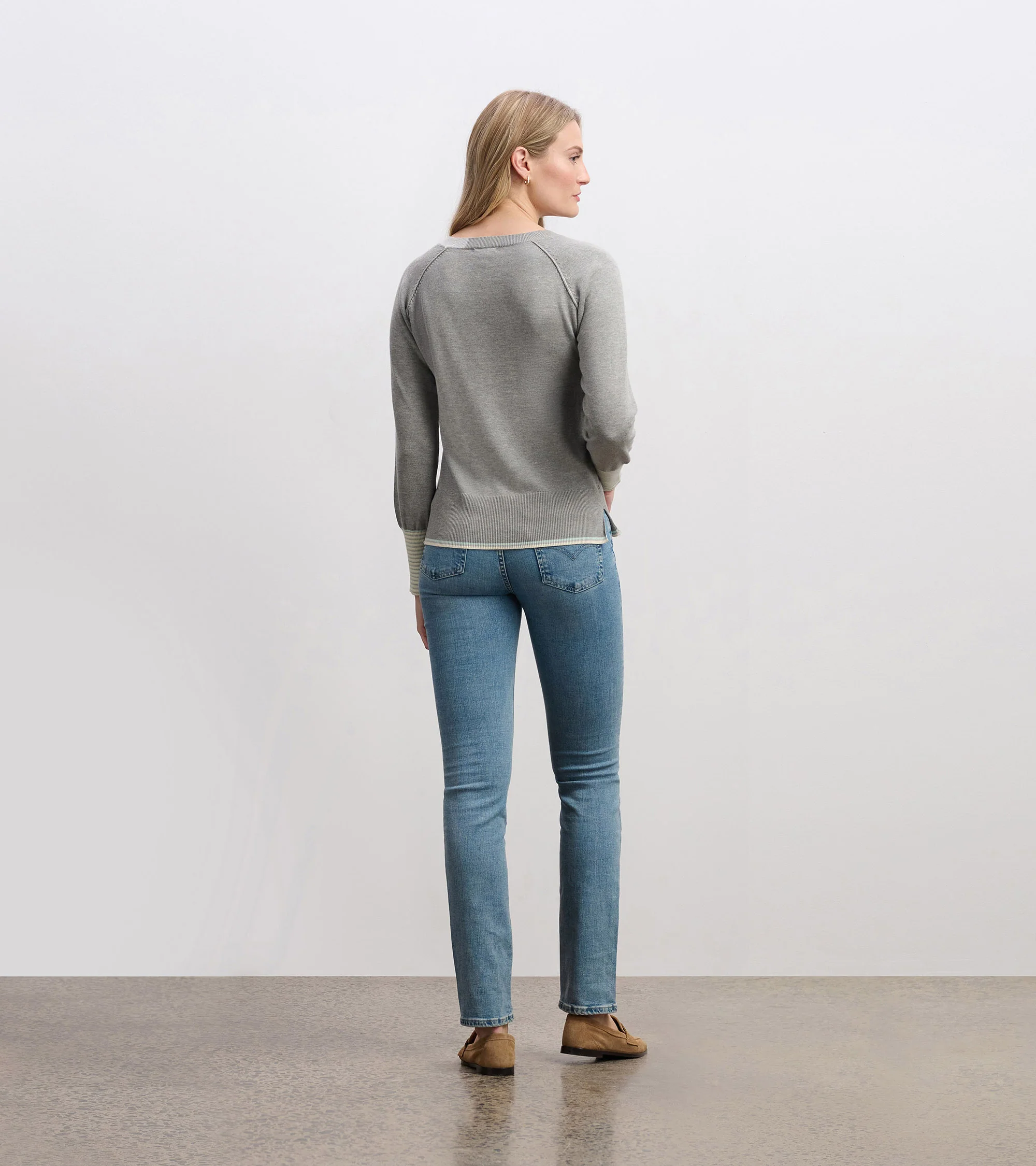 Cary V-Neck Sweater - Charcoal Melange - Image 8