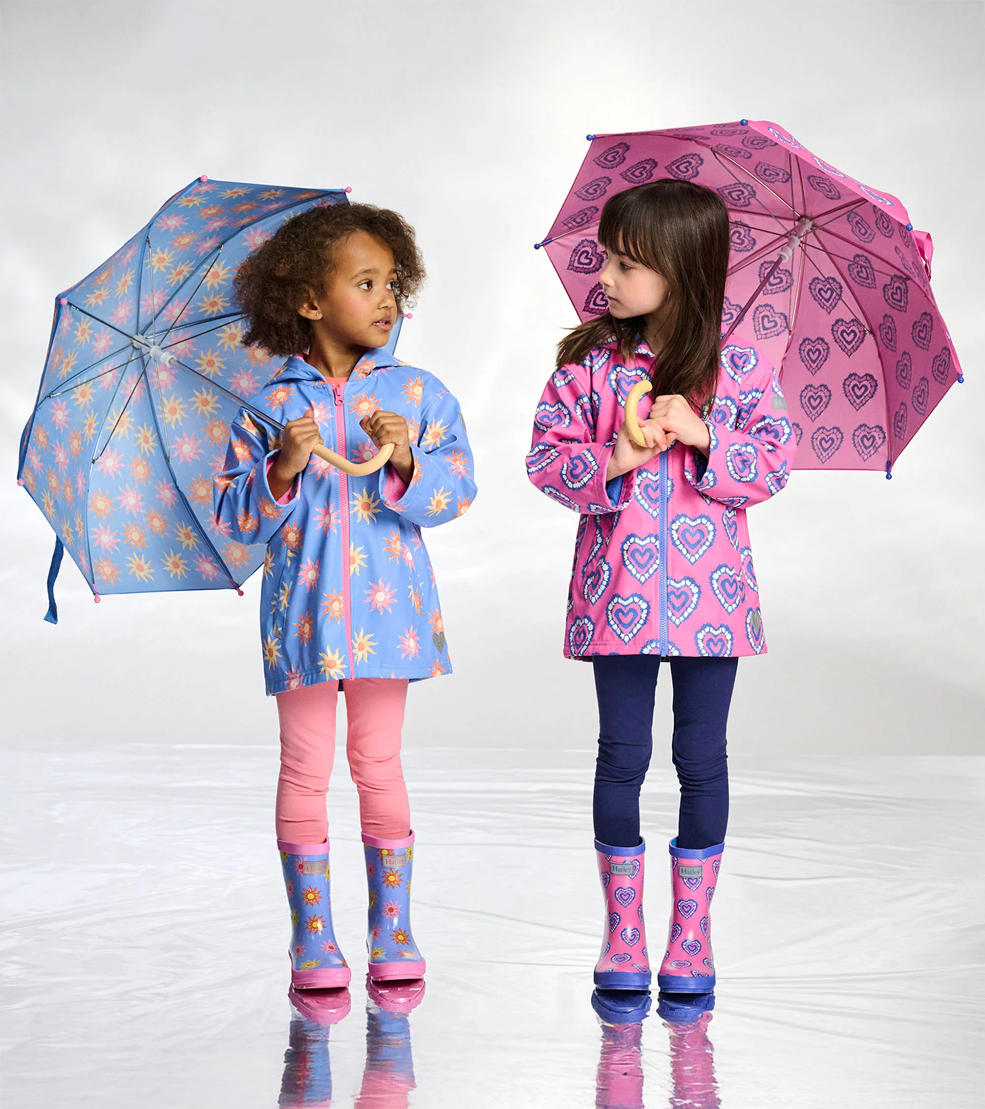 Girls Heart Burst Shiny Rain Boots - Image 4