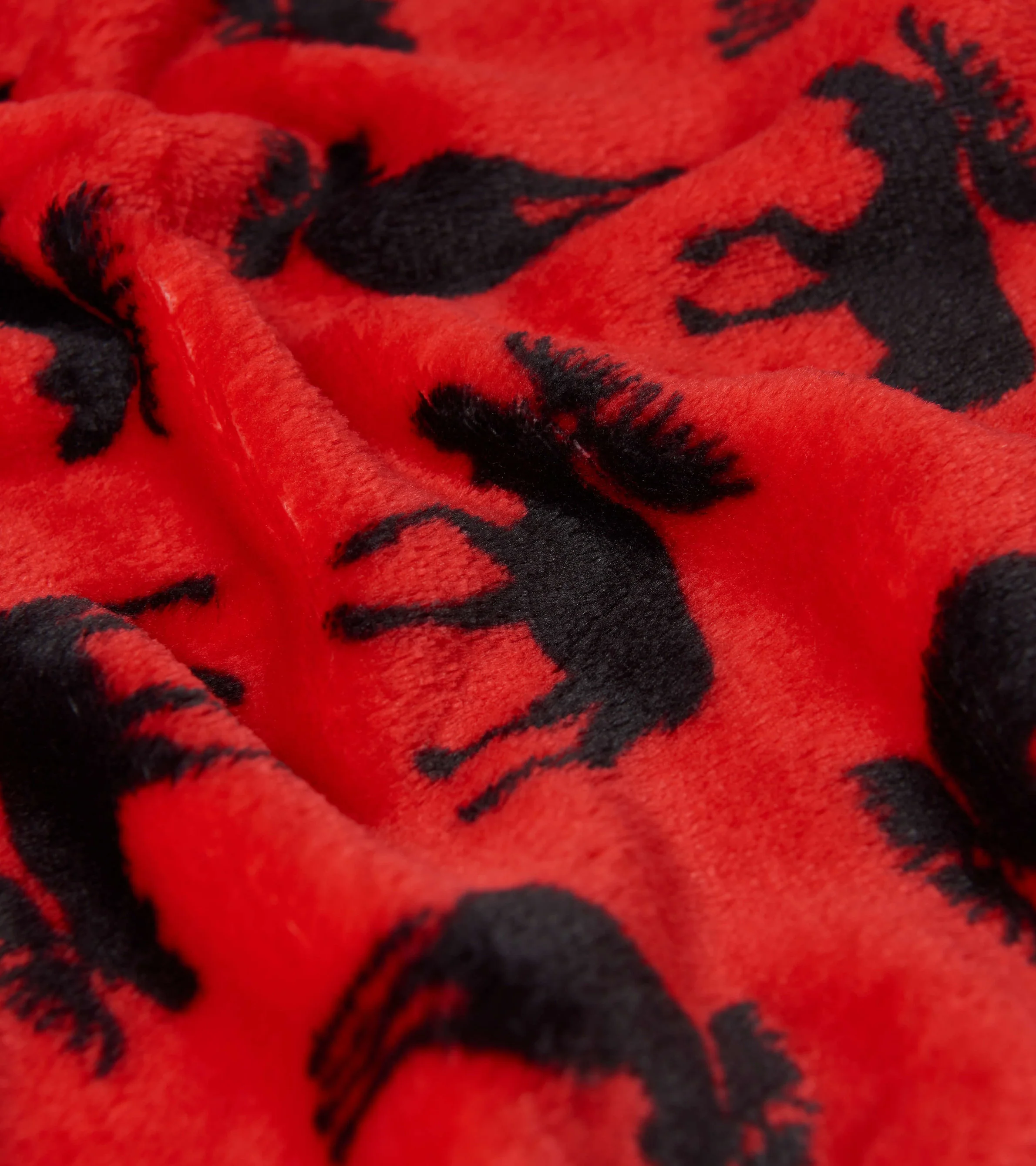 Moose On Red Fleece Blanket - Image 3