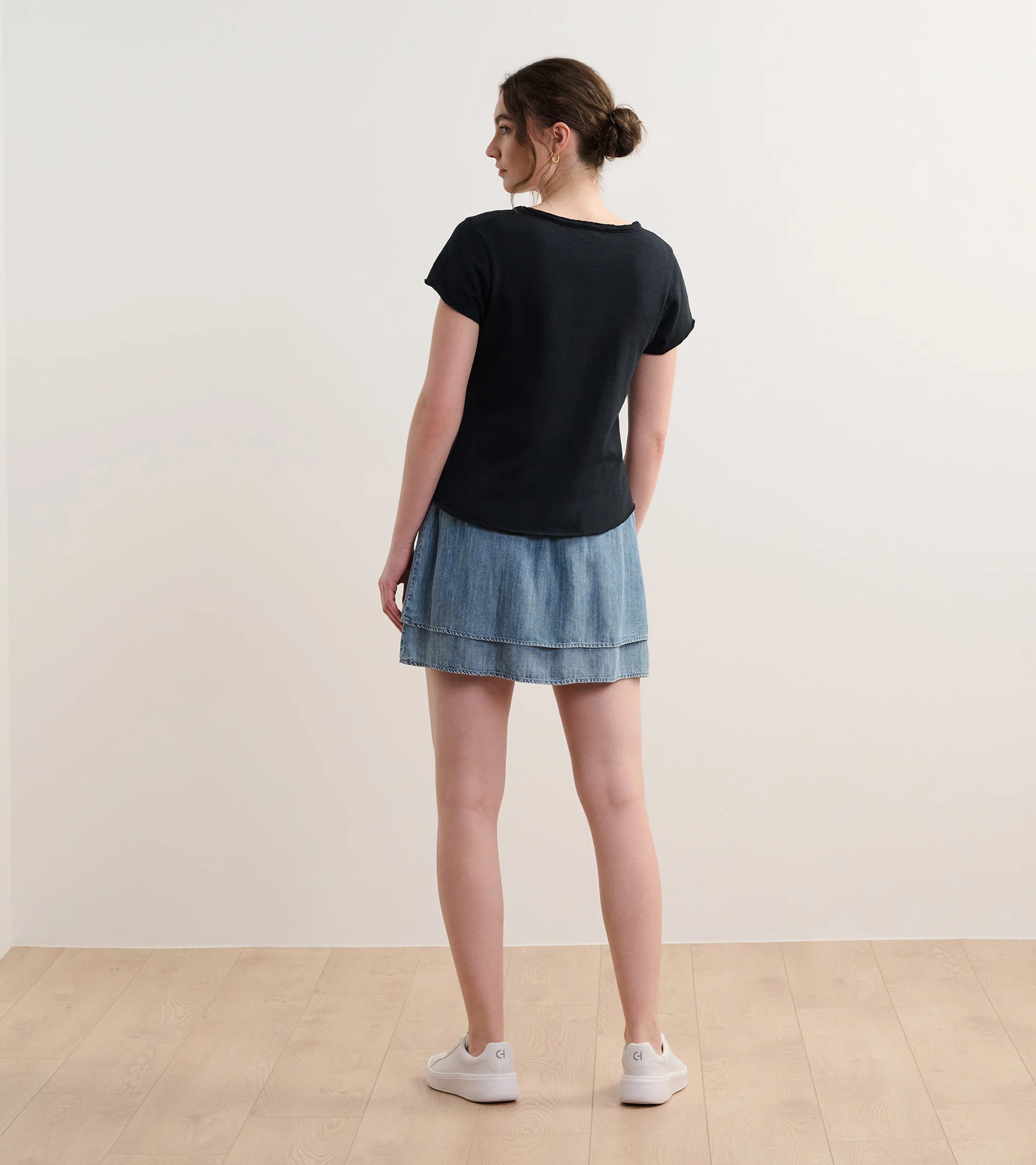 Sadie V-Neck Tee - Black - Image 4