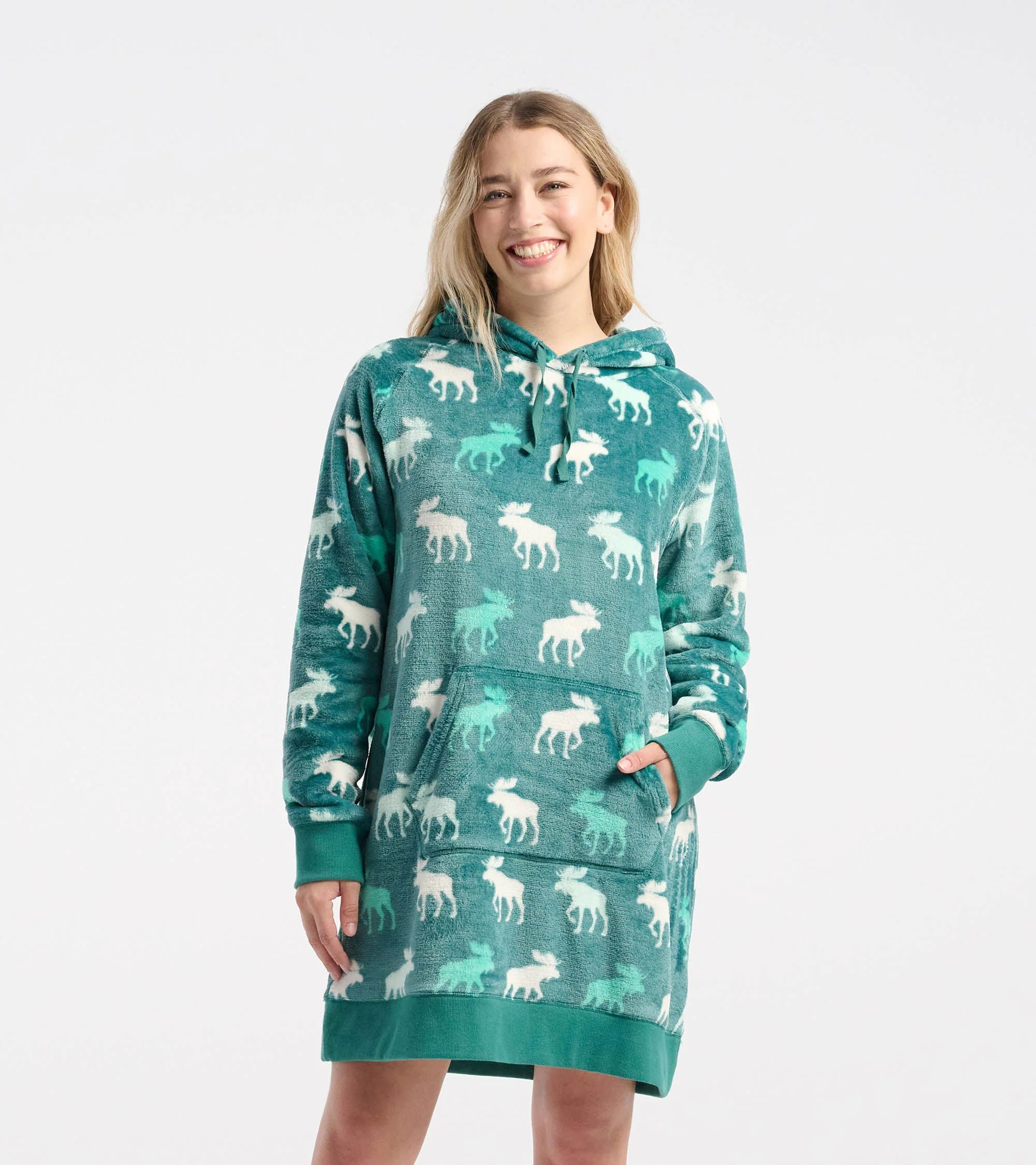 Women's Minty Moose Silhouette Oversized Fleece Hoodie