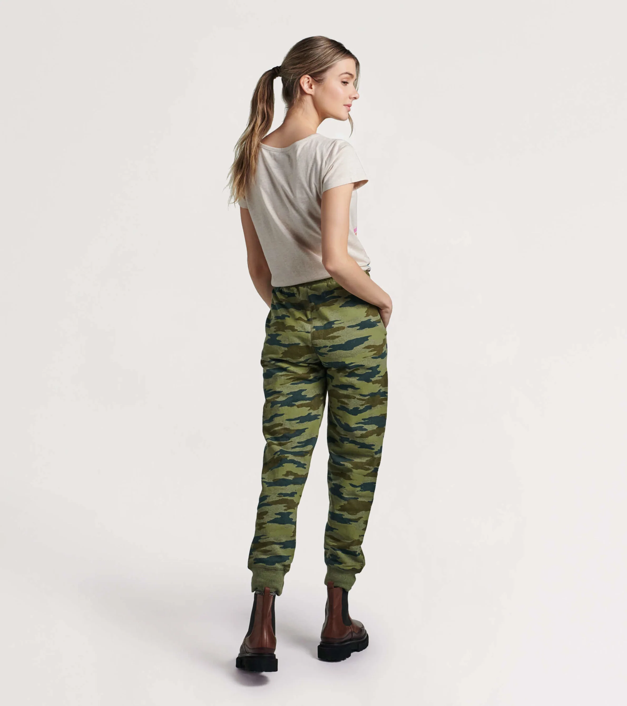 Woodland Camo Women's Heritage Slim Fit Joggers - Image 3